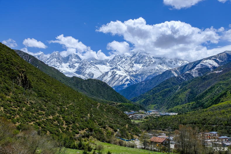 万年雪山